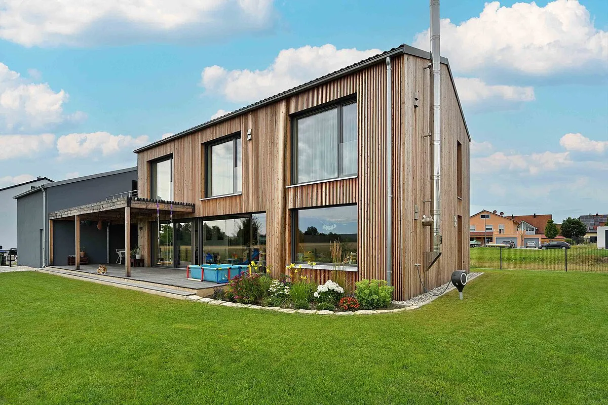 csm_gebñude_aus_sådost_mit_terrasse_ba7bed53ad