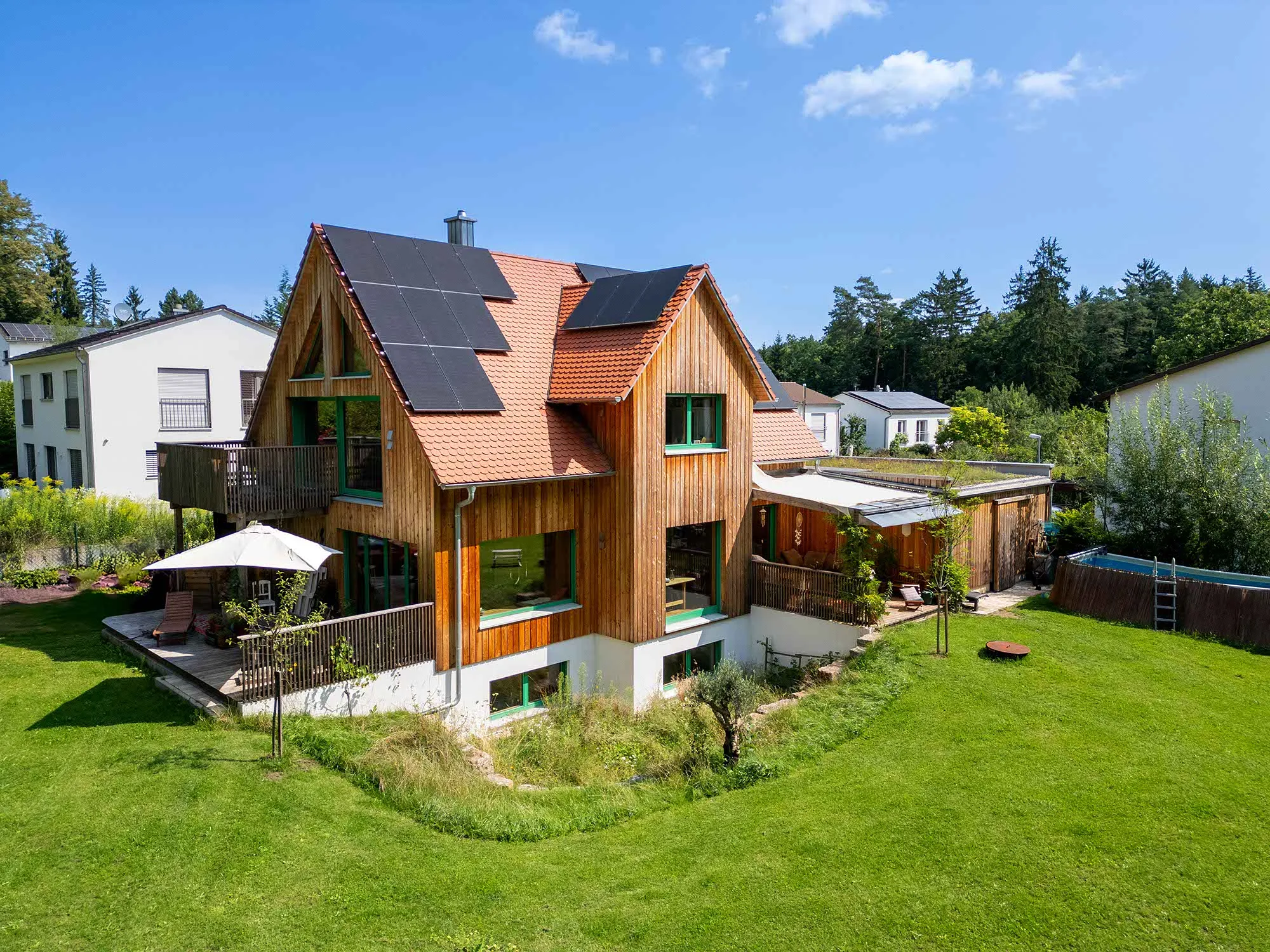 Drohne Gebäude Blick NordOst